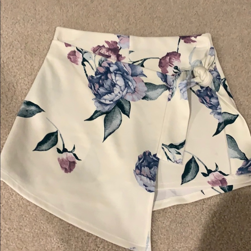 floral dress skort- never worn!!